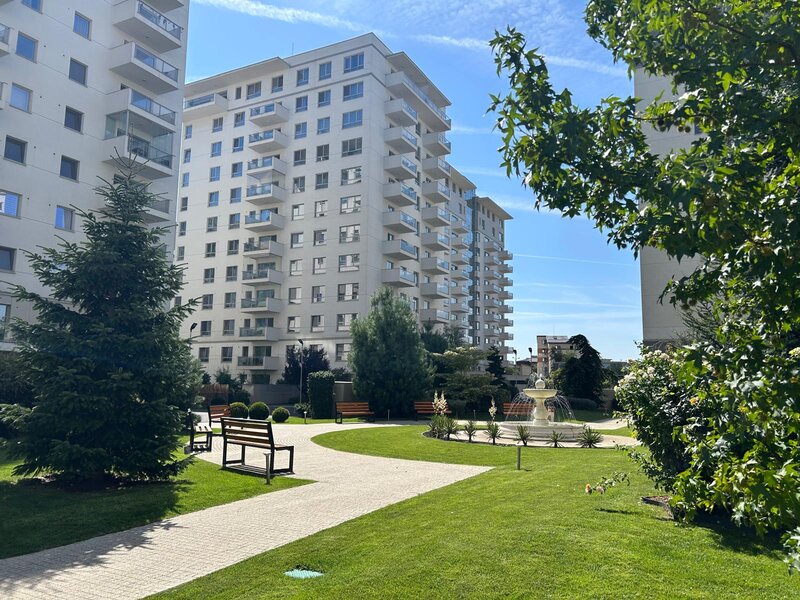 Domenii, Expozitiei, Luxuria Residence